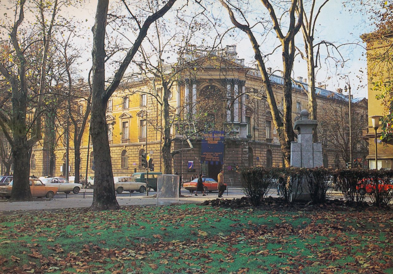 Muzej moderne umjetnosti, Andrije Hebranga 1 (tada ulica breće Kavurić), 1980-ih godine